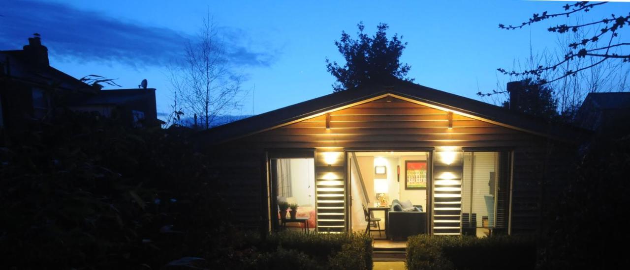 The Cabin Cheltenham Esterno foto
