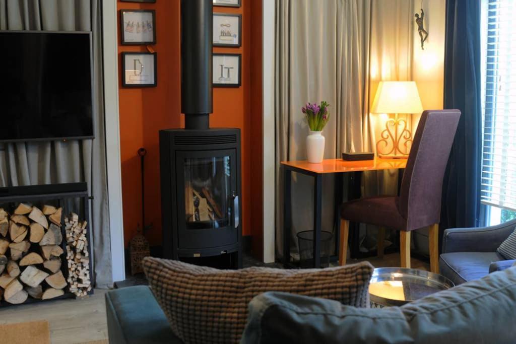 The Cabin Cheltenham Esterno foto